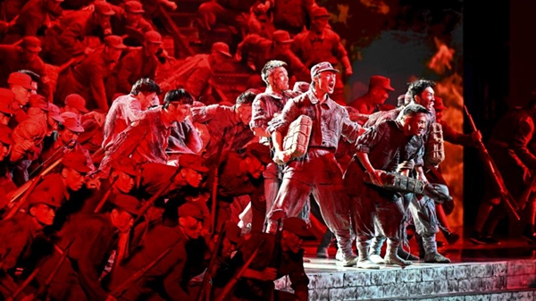紀(jì)念中國人民抗日戰(zhàn)爭暨世界反法西斯戰(zhàn)爭勝利80周年文藝晚會在京舉行