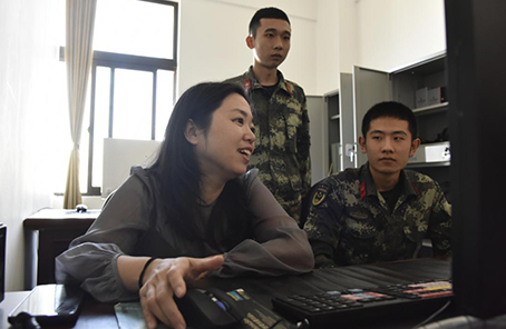 軍嫂鄭如:雖苦不怕，是我對愛的承諾