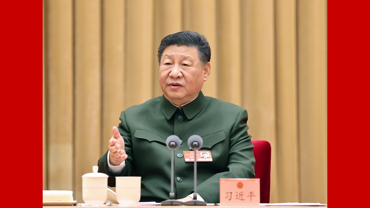 習(xí)近平出席解放軍和武警部隊代表團(tuán)全體會議