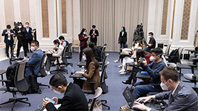 發(fā)布會現(xiàn)場媒體記者陸續(xù)到達