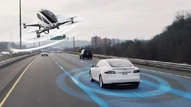 無人機(jī)無人車 你敢坐嗎？